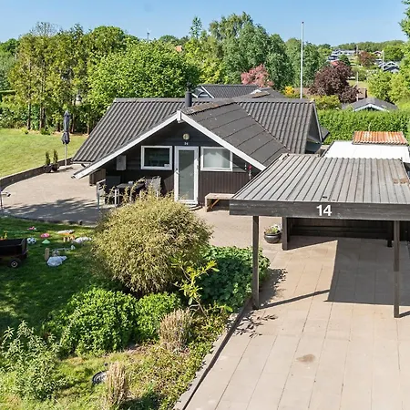 Awesome In With Wifi Holiday home